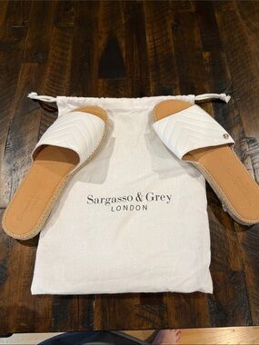 Sargasso & Grey White Quilted Espadrille Slide Sandals